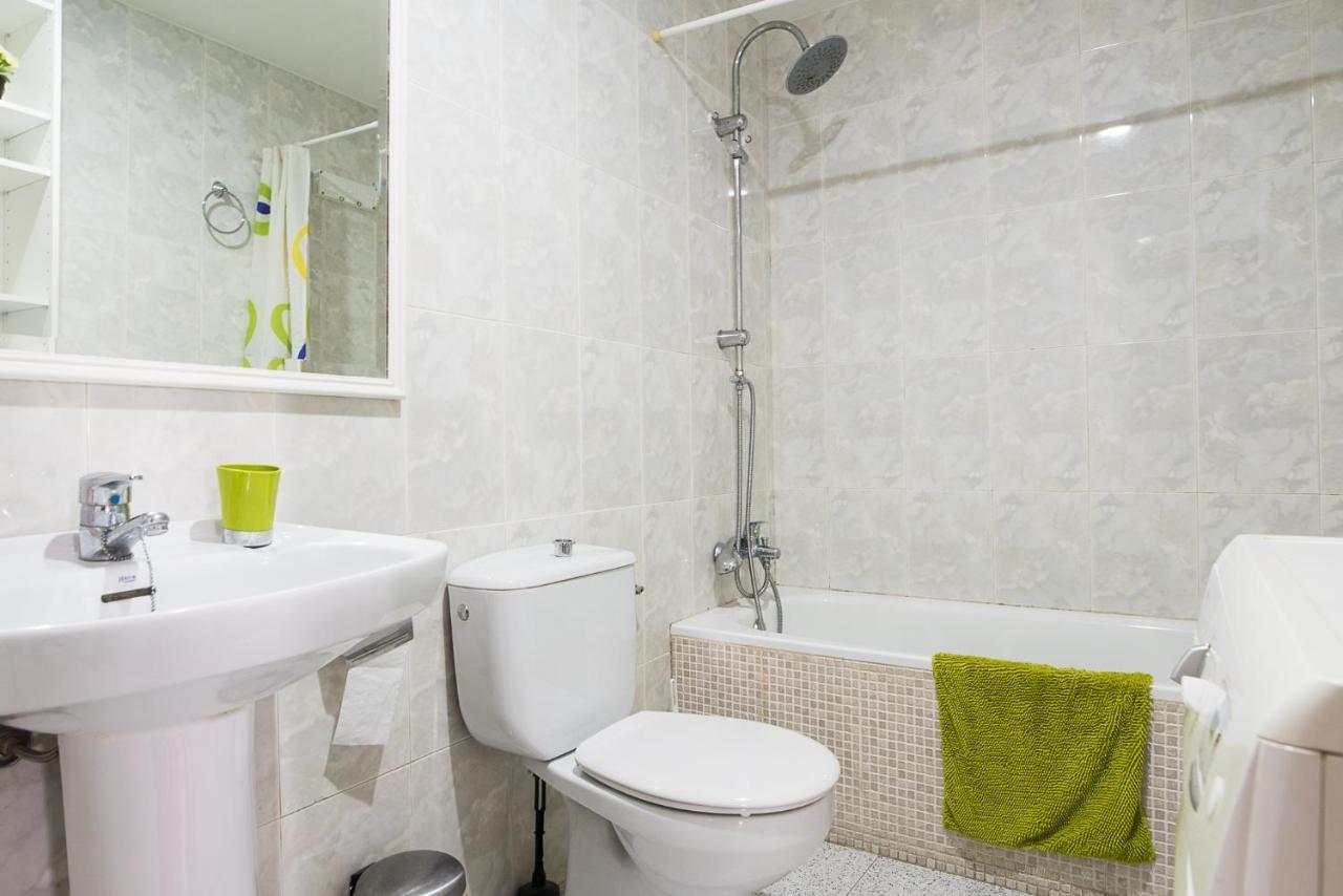 Malagaonbeach 1 - Two Bedrooms - Up To 3 People - 10 Meters Beach Екстер'єр фото