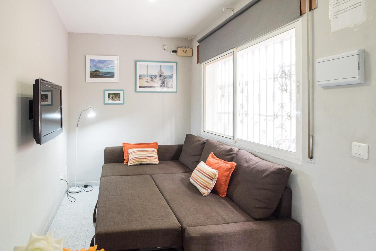 Malagaonbeach 1 - Two Bedrooms - Up To 3 People - 10 Meters Beach Екстер'єр фото