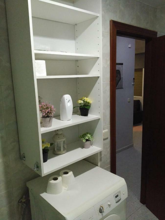 Malagaonbeach 1 - Two Bedrooms - Up To 3 People - 10 Meters Beach Екстер'єр фото